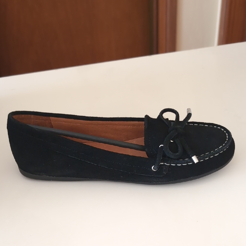 Sbicca Eclair Black Suede Loafers
